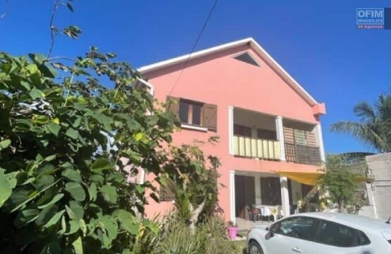 OFIM-immobilier-sud-saintpierre-réunion-proche-lagon-Vente-Maison-Villa-SAINT-PIERRE-a-vendre-ensemble-immobilier-compose-de-deux-appartements-de-type-4-tout-proche-du-lagon-de-Saint-Pierre-1