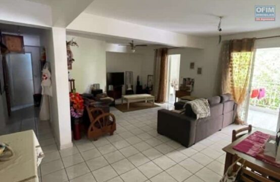 OFIM-immobilier-ouest-Vente-Appartement-SAINT-GILLES-LES-BAINS-A-vendre-appartement-de-type-3-4-a-st-gilles-les-bains-centre-1
