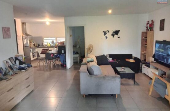 vente-appartement-possession-proche-commerce-proche-école-parking-habitable-séjour-climatisées-salle-de-bain-douche-italienne-varangue-cuisine-ouverte-jardin-sécurisée--résidence-