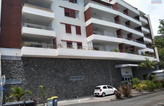 OFIM-Réunion-ouest-à-vendre-un-appartement-T2-avec-terrasse-parking-ascenseur-séjour-cuisine-situé-dans-une-résidence-sécurisée-proche-de-toutes-commodités-écoles-commerces-centre-ville-Saint-Denis