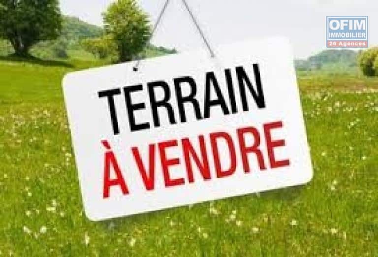 Vente-terrain-de-836m2-en-zone-UA-quartier-Camp-Magloire
