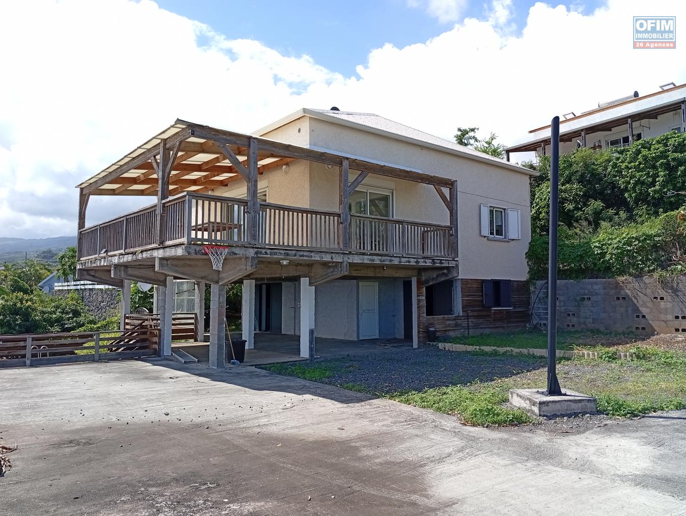 OFIM-immobilier-à-louer-villa-F8/9-à-Saint-Paul