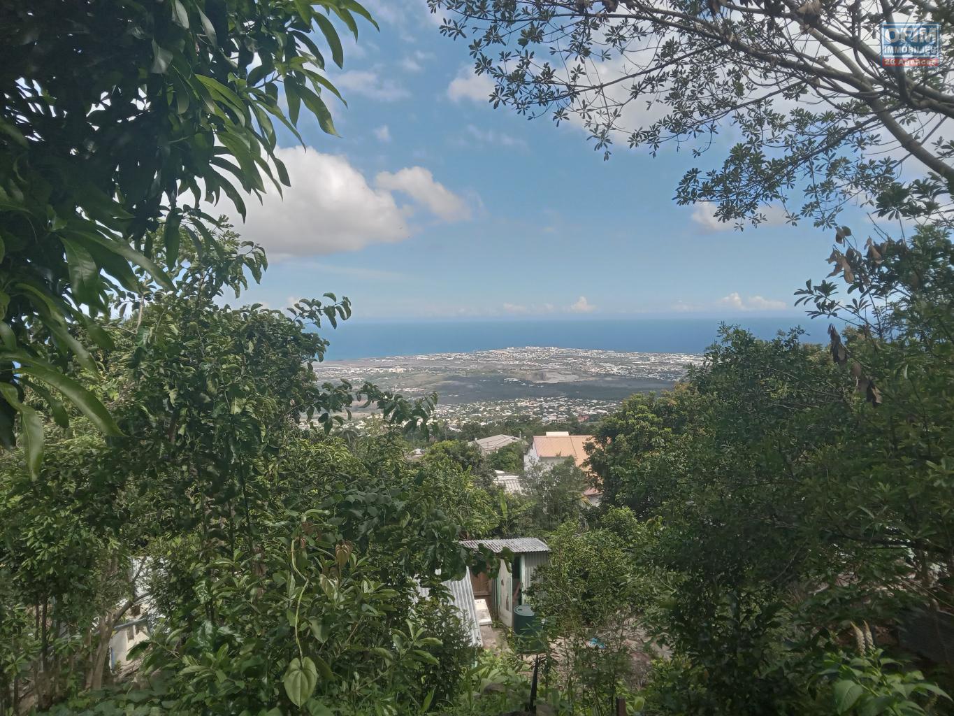 OFIM-immobilier-à-vendre-terrain-de-400m2-avec-vue-mer-en-zone-U6C-à-Saint-Paul