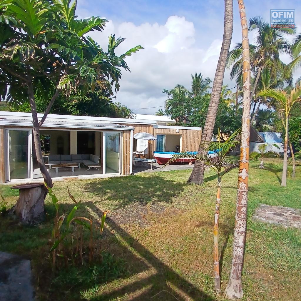 ofim-immobilier-réunion-à-vendre-chrmante-villa-F4-située-en-bord-de-mer-à-saint-paul