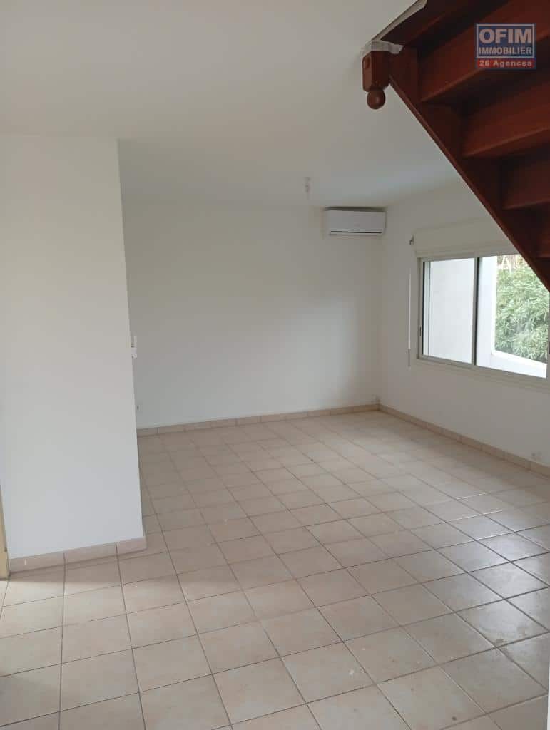 Location-appartement-T3-triplex-de-65.62m2