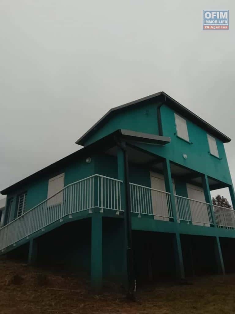 OFIM-immobilier-à-vendre-villa-T4-à-Trois-bassins