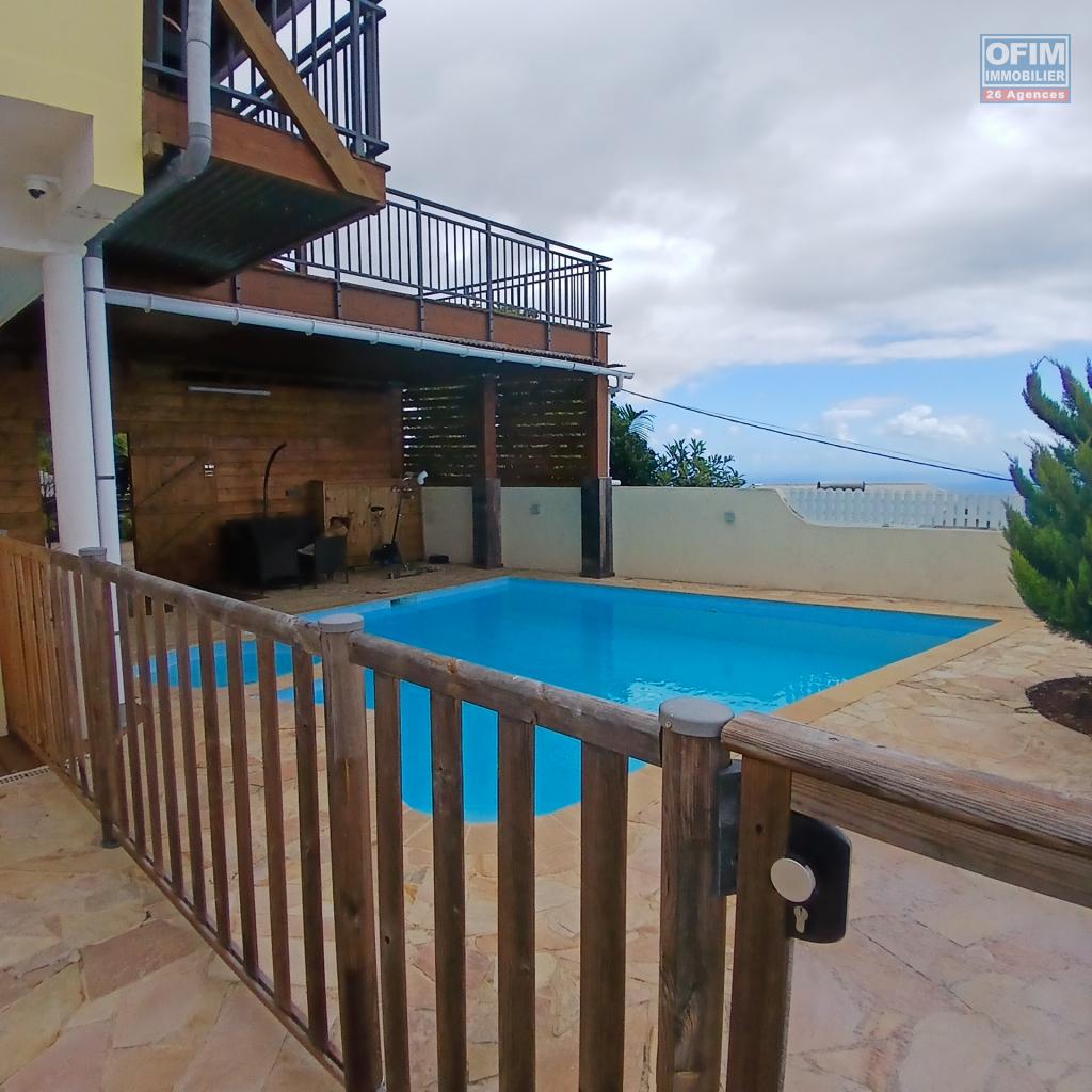 villa-avec-piscine-et-jaccuzi