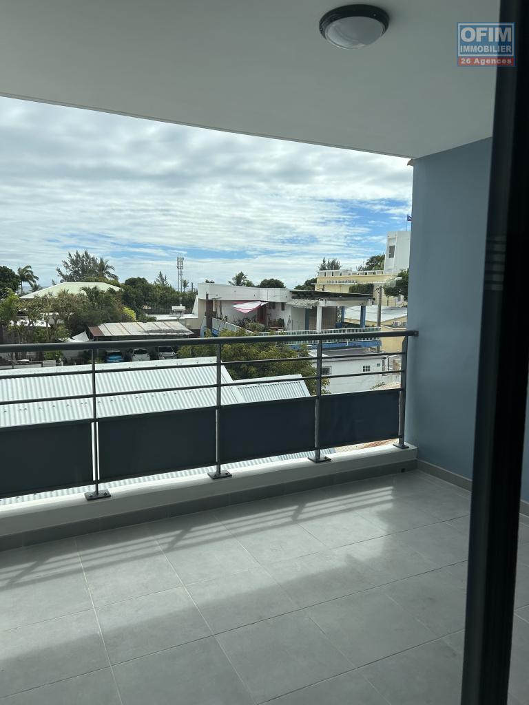 OFIM-immobilier-à-louer-appartement-T2-au-centre-ville-de-Saint-Paul