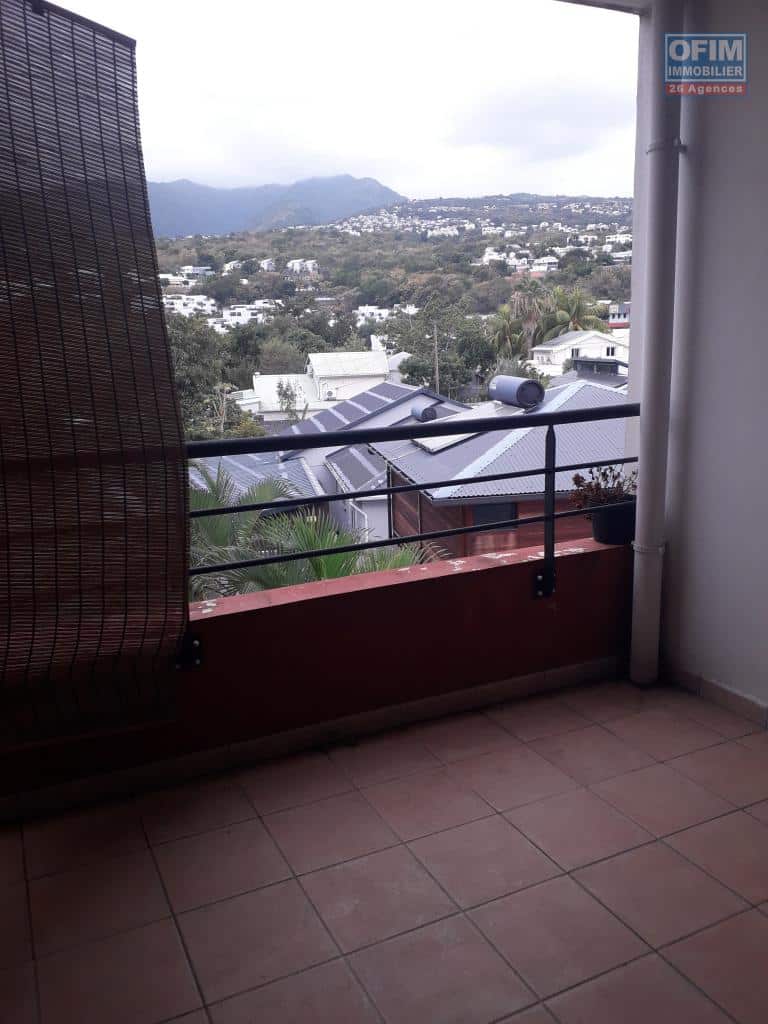 ofim-immobilier-reunion-a-louer-un-appartement-situe-sur-le-bas-de-la-possession