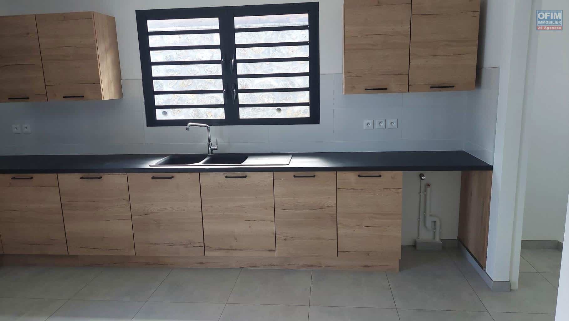 OFIM-immobilier-à-louer-villa-T4-neuve-a-Saint-Leu