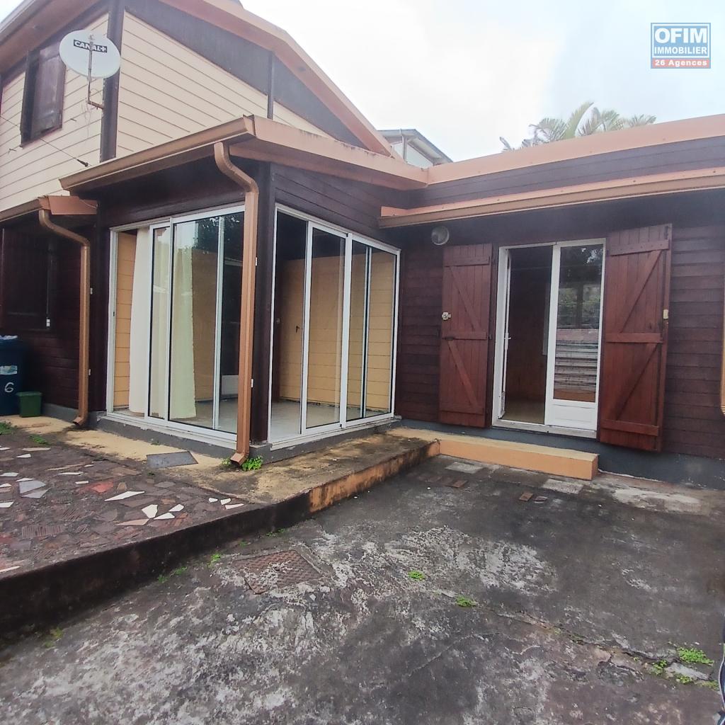 OFIM-immobilier-à-vendre-maison-bourbon-bois-T4-à-Saint-Paul