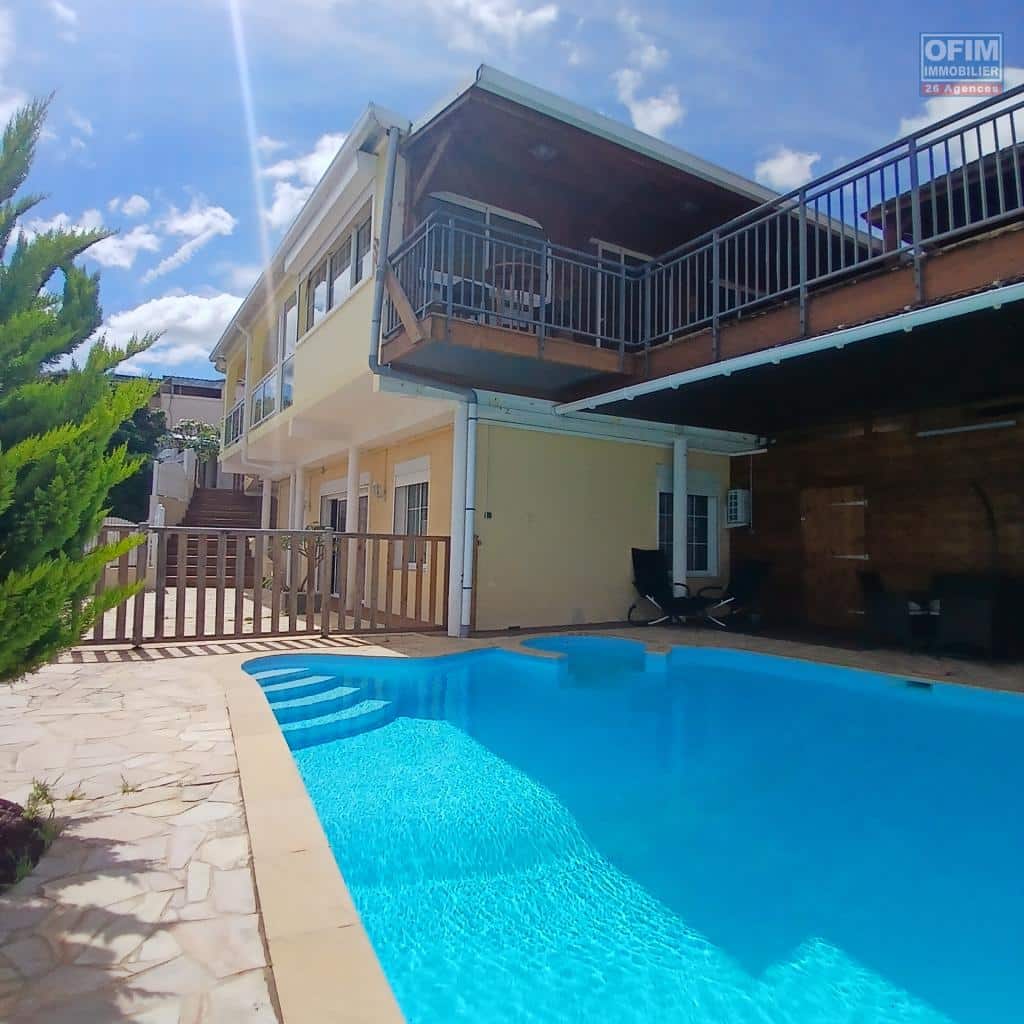 OFIM-immobilier-a-vendre-ensemble-de-2-appartements-T3-à-Saint-Paul