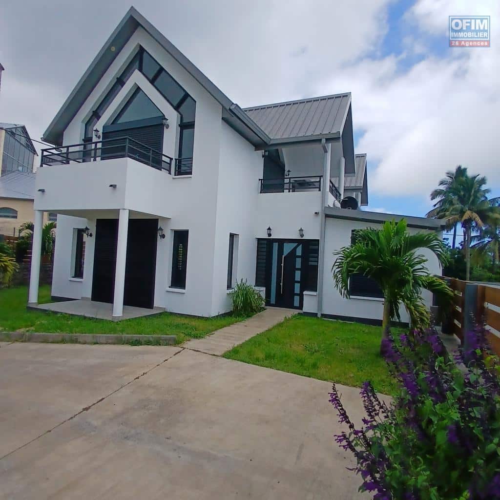 OFIM-immobilier-location-maison-la-saline-les-hauts